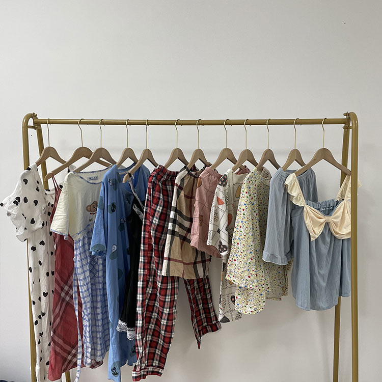 女性用中古コットンナイトスーツ